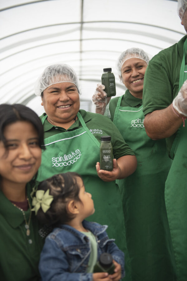 Nuestro equipo con Jugo para Superheroes tiene 10 gramos de SpirulinaViva
